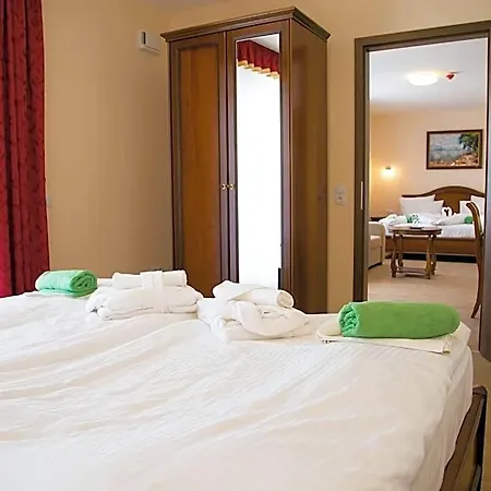 Luxury 3*